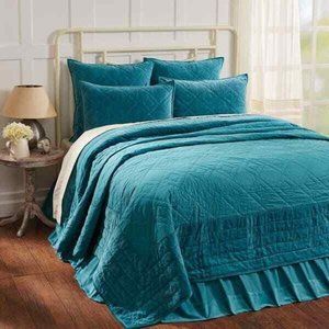 VHC Brand Eleanor Teal 90"W X 90"L Queen Quilt Cotton Velvet Border NEW